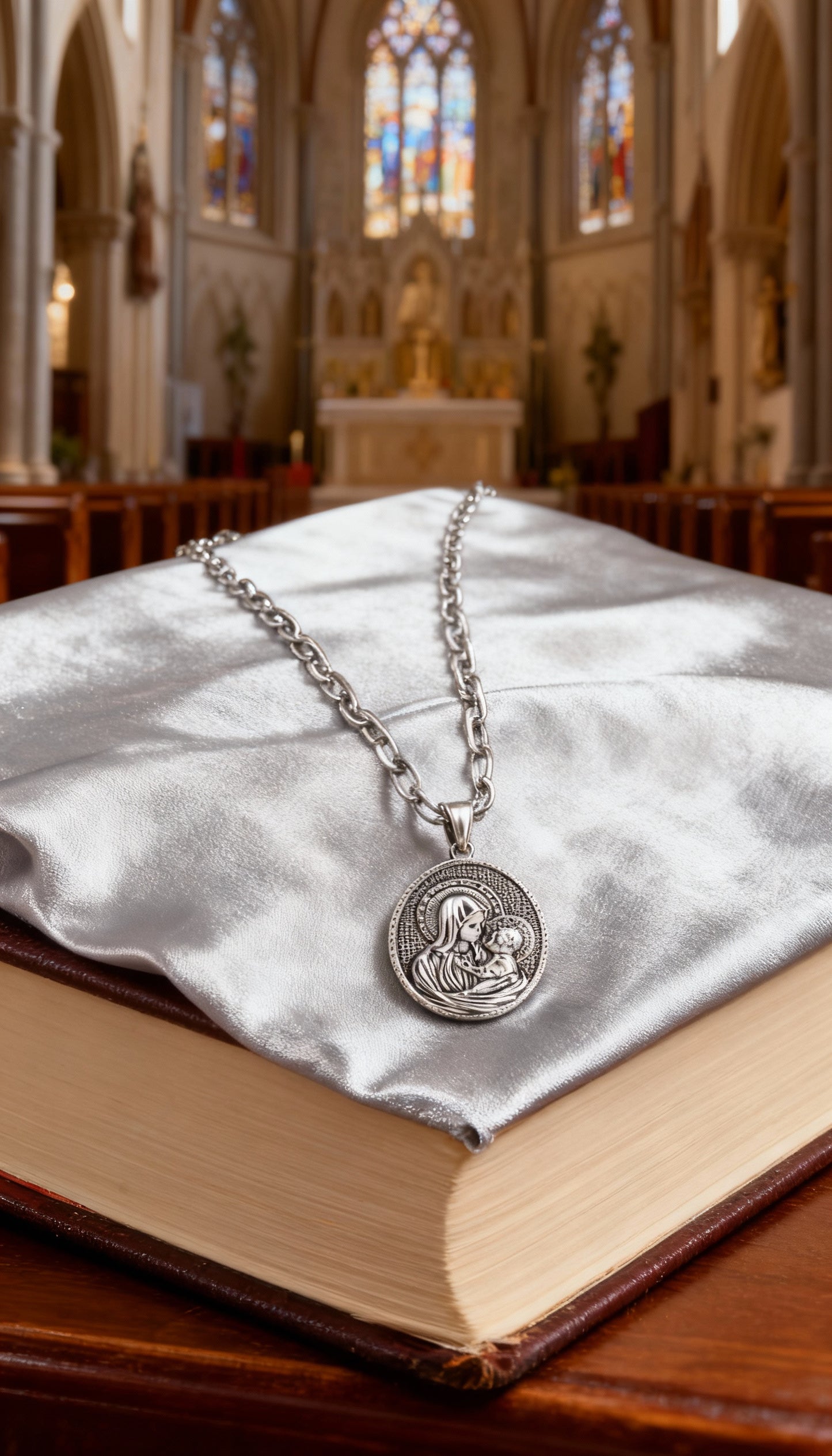 Medalion Sfintit din Argint